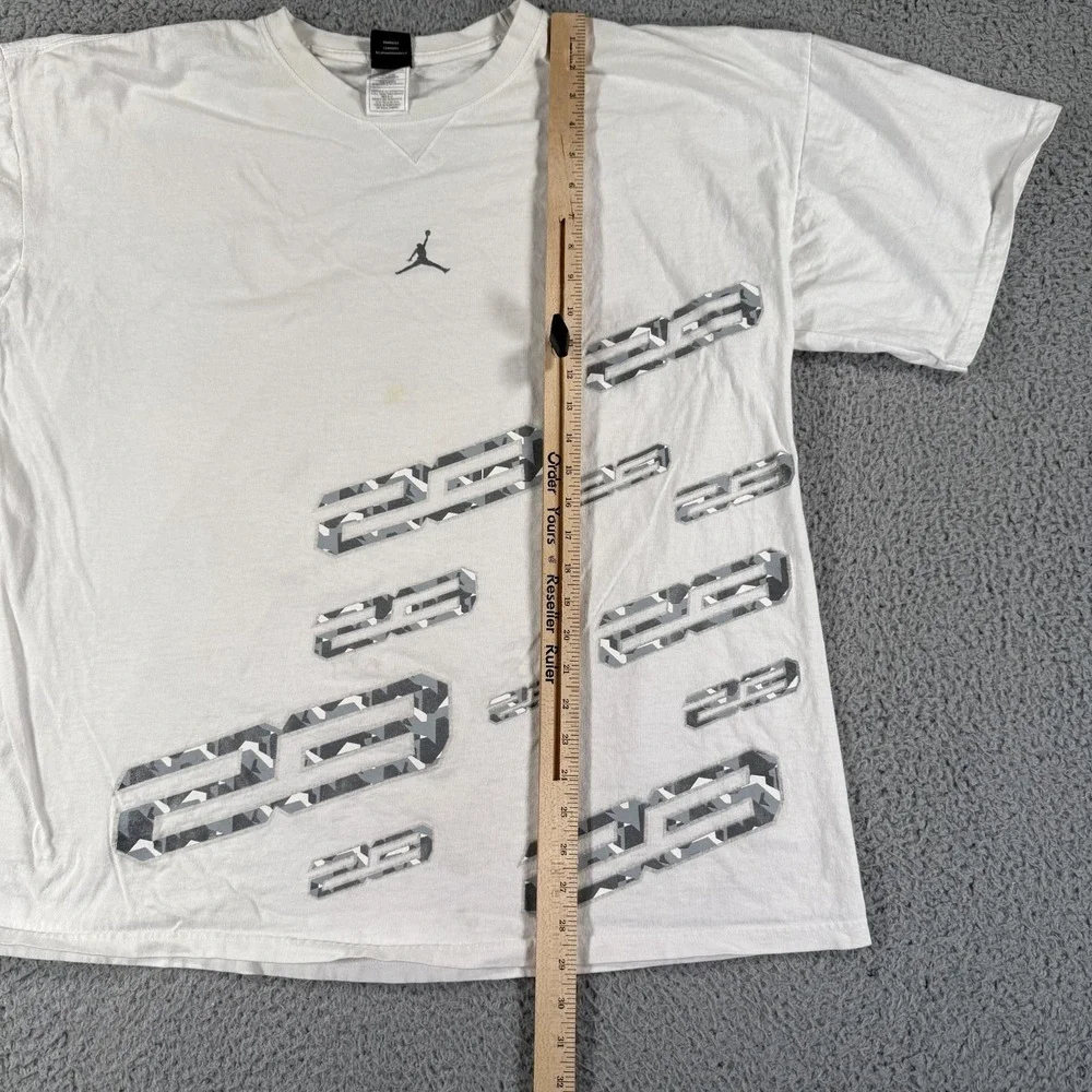 Vintage Jordan Center Logo T Shirt Mens‎ 2XL White Embroidered AOP Short Sleeve